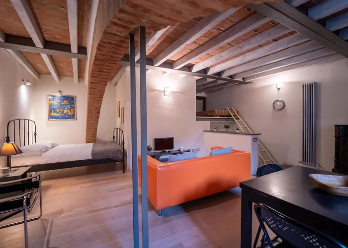 Realkasa Schiavonia بولونيا